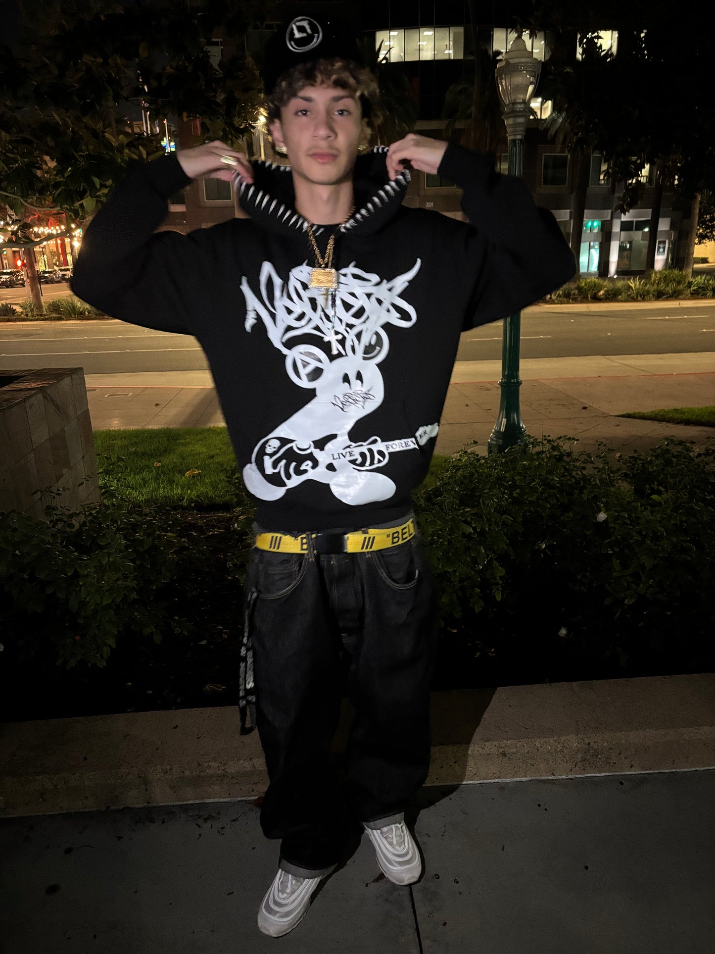 LIVE FOREVER stitch hoodie